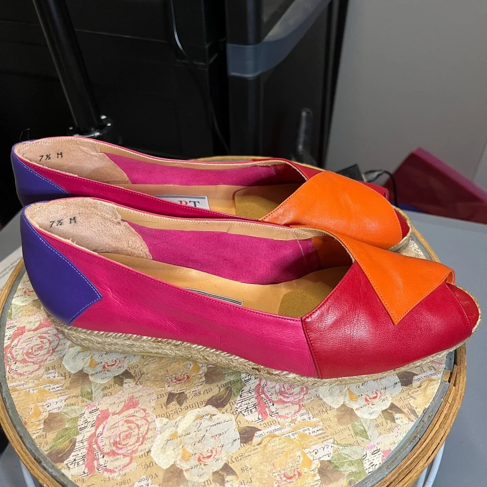 Vintage Stuart FINE leather color-block flats, made in Spain, size 7.5 M